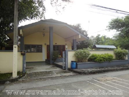ให้เช่าบ้านเดี่ยว ชั้นเดียวหัวมุม  72 ตร.ว. ม.ชวนชื่น ถนนรามคำแหง 102