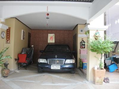 ขายบ้านเดี่ยว 2 ชั้น 55.3 ตร.ว.ม.โกลเด้นท์เพลส ถนนฉลองกรุง 22