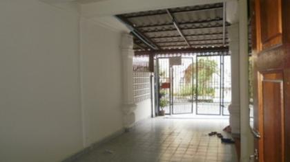 For Rent ทาวน์เฮ้าส์ 22 ตร.ว.ม.วังทองวิลล่า 2 ถนนเสรีไทย 33