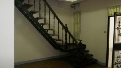 For Rent ทาวน์เฮ้าส์ 22 ตร.ว.ม.วังทองวิลล่า 2 ถนนเสรีไทย 33