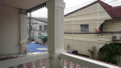 For Rent ทาวน์เฮ้าส์ 22 ตร.ว.ม.วังทองวิลล่า 2 ถนนเสรีไทย 33